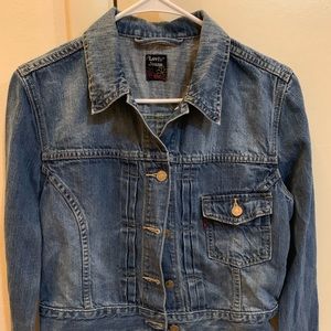 Levi’s denim jacket
